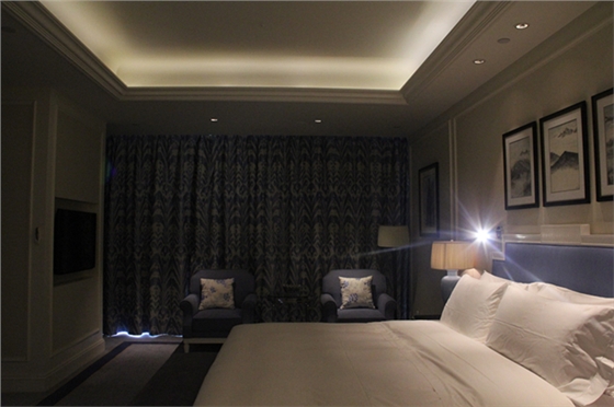 電動(dòng)窗簾2.jpg 電動(dòng)窗簾2.jpg