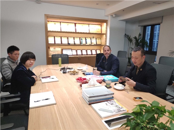 路創(chuàng) 路創(chuàng)